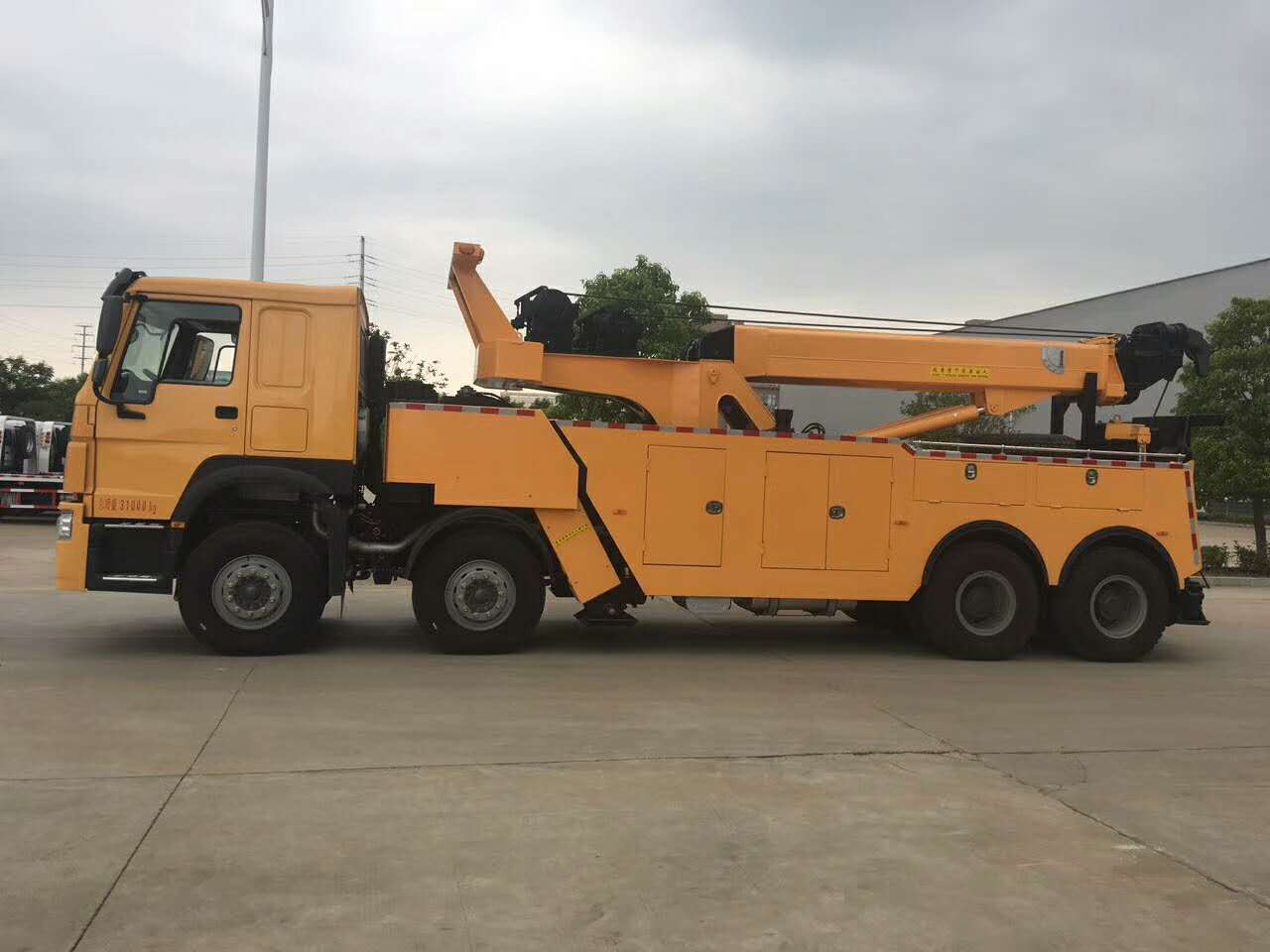 ���������ϵ����x���D������܇������HTW5310TQZDZZ����������8X4����܇